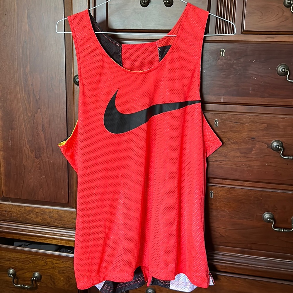 Never worn Nike reversible tank top